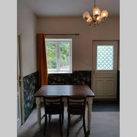 Uw Eigen Boerderij Bij Le Moulin De La Place Hargicourt